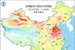 外线火力很猛！邓肯-罗宾逊半场7投5中得到14分 其中三分6中4！